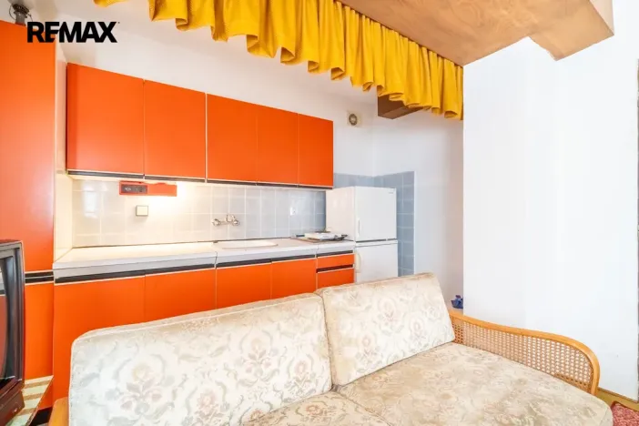 Prodej rodinného domu, Jesenice - Horní Jirčany, Budějovická, 170 m2