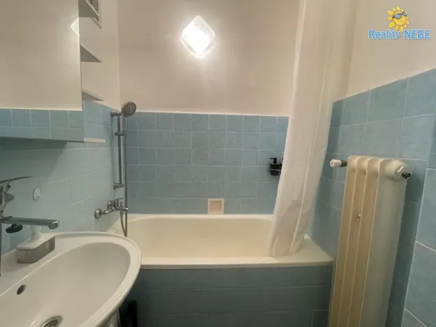 Pronájem bytu 3+1, Praha - Troja, Nad Hercovkou, 72 m2