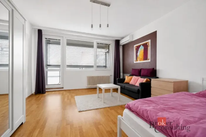 Prodej bytu 3+1, Praha - Hlubočepy, Lamačova, 73 m2