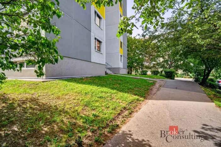 Prodej bytu 3+1, Praha - Hlubočepy, Lamačova, 73 m2