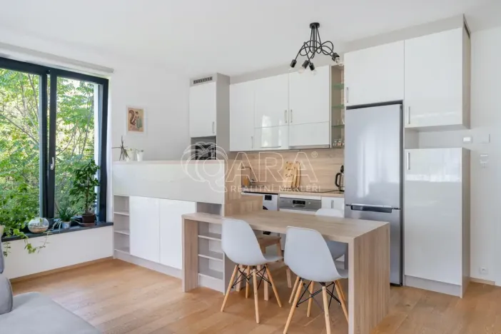 Prodej bytu 2+kk, Praha - Libeň, Primátorská, 52 m2