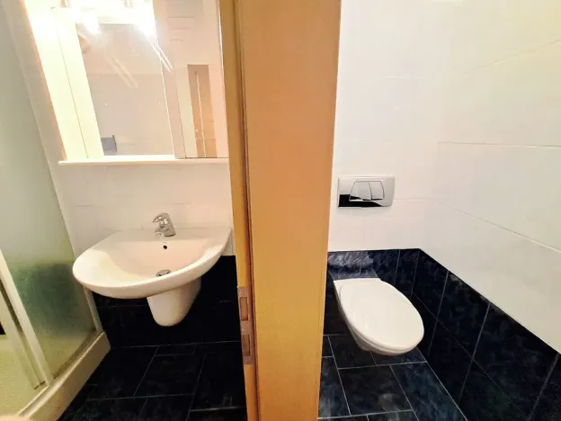 Pronájem skladu, Tečovice, 890 m2
