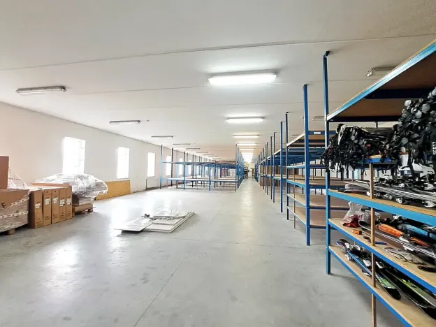 Pronájem skladu, Tečovice, 890 m2