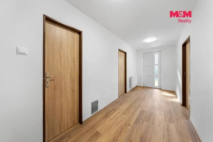 Prodej rodinného domu, Blšany u Loun, 400 m2