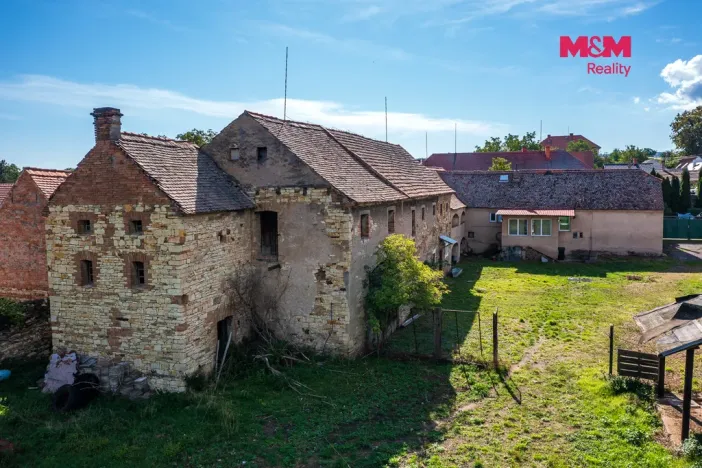 Prodej rodinného domu, Blšany u Loun, 400 m2
