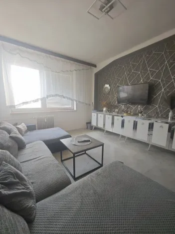 Prodej bytu 2+1, Vsetín, Tyršova, 37 m2