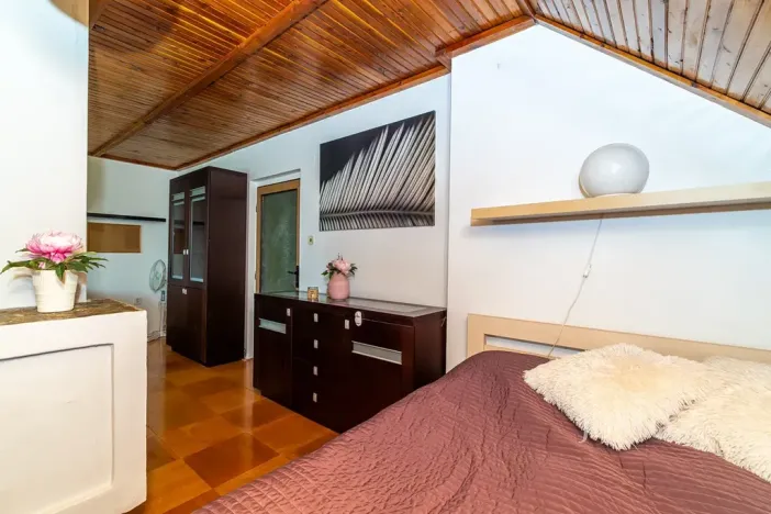 Prodej rodinného domu, Zvole, 520 m2