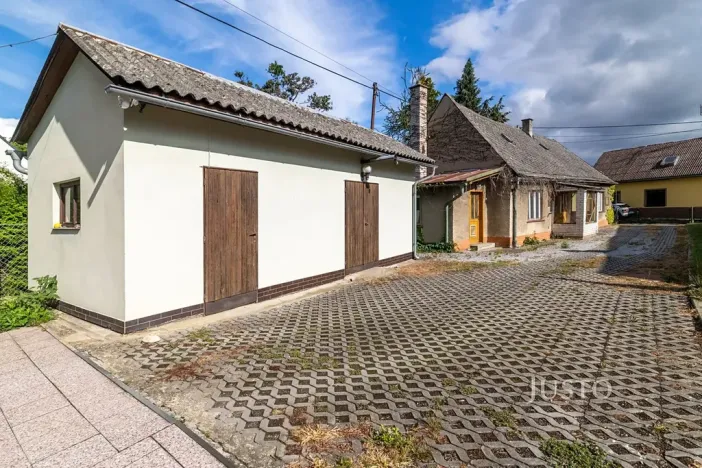 Prodej rodinného domu, Zvole, 520 m2