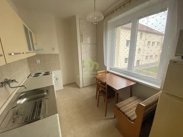 Pronájem bytu 2+1, Holoubkov, 60 m2