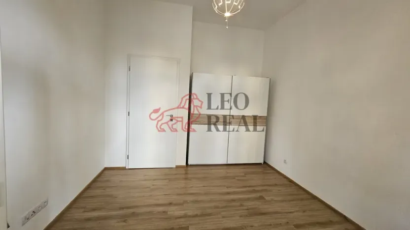 Pronájem bytu 2+kk, Praha - Žižkov, Kubelíkova, 40 m2