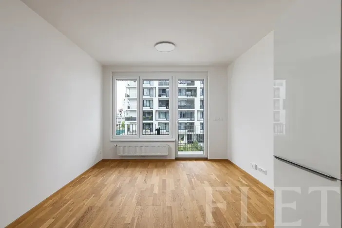 Pronájem bytu 1+kk, Praha - Vysočany, Smržových, 31 m2