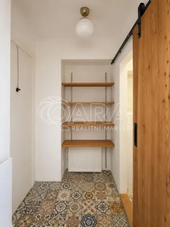 Pronájem kanceláře, Praha - Vinohrady, Nad Petruskou, 35 m2