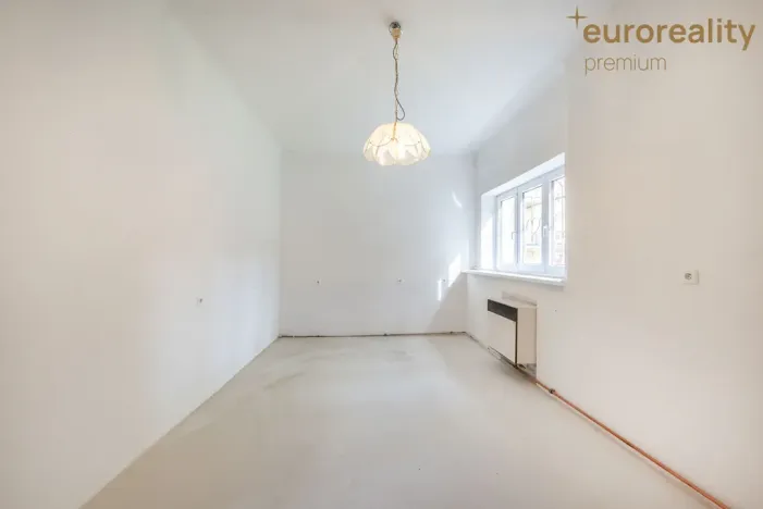 Prodej bytu 2+kk, Mariánské Lázně, Mladějovského, 41 m2