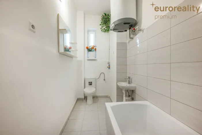 Prodej bytu 2+kk, Mariánské Lázně, Mladějovského, 41 m2