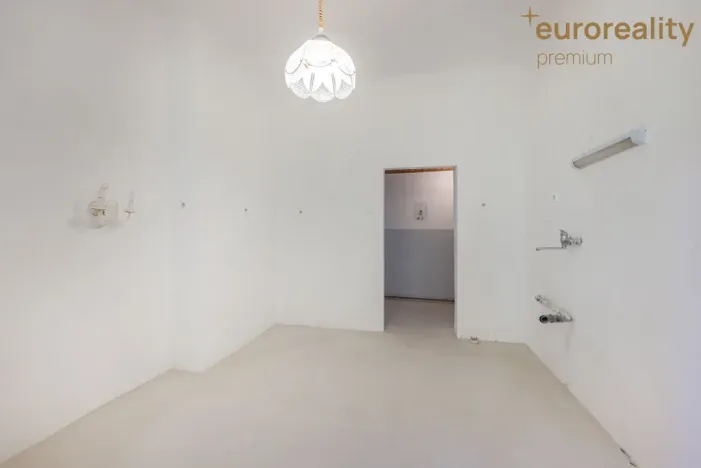 Prodej bytu 2+kk, Mariánské Lázně, Mladějovského, 41 m2