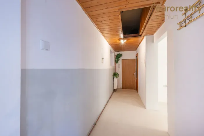 Prodej bytu 2+kk, Mariánské Lázně, Mladějovského, 41 m2