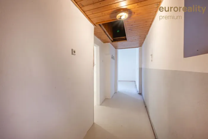 Prodej bytu 2+kk, Mariánské Lázně, Mladějovského, 41 m2