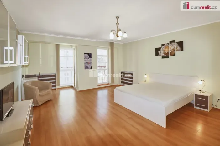 Prodej bytu 3+kk, Karlovy Vary, Zámecký vrch, 113 m2