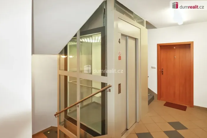 Prodej bytu 3+kk, Karlovy Vary, Zámecký vrch, 113 m2