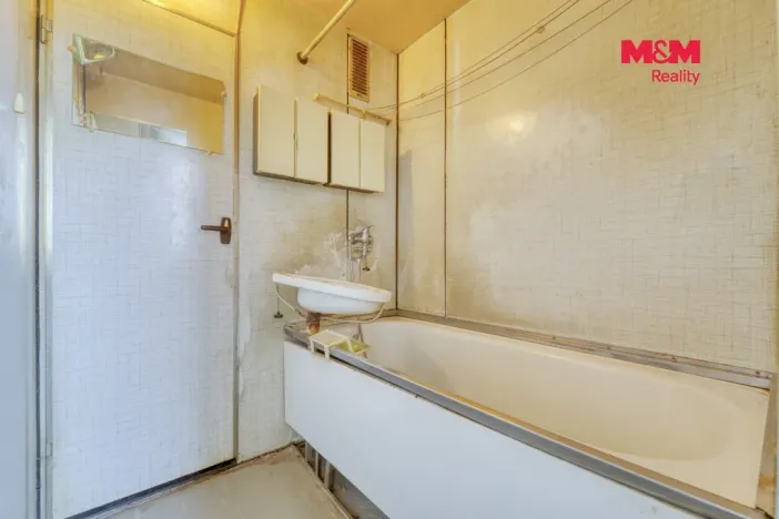 Prodej bytu 3+1, Praha - Kamýk, Zárubova, 80 m2