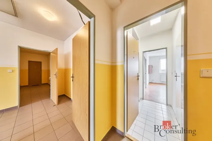 Pronájem bytu 2+kk, Úpice, Národní, 46 m2