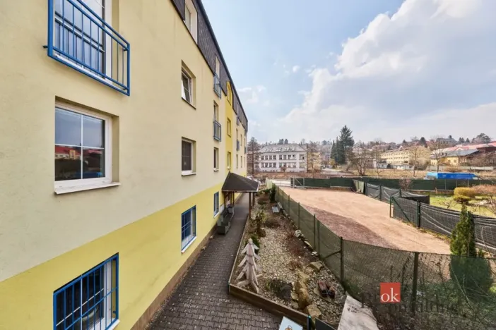 Pronájem bytu 2+kk, Úpice, Národní, 46 m2