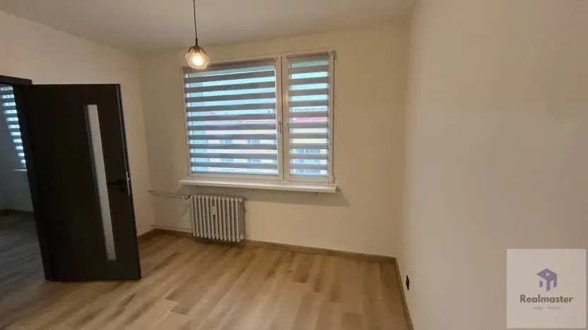 Pronájem bytu 1+1, Ústí nad Labem - Severní Terasa, Kmochova, 33 m2