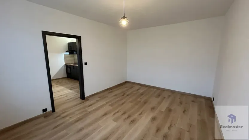 Pronájem bytu 1+1, Ústí nad Labem - Severní Terasa, Kmochova, 33 m2