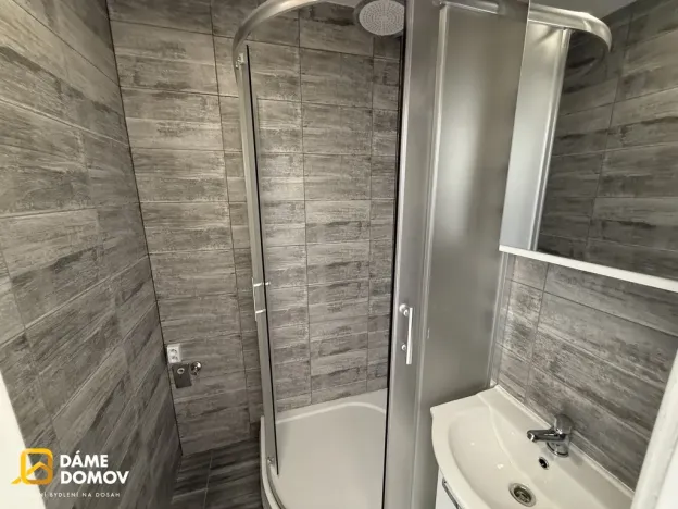 Prodej bytu 1+1, Zlín - Malenovice, třída Svobody, 37 m2