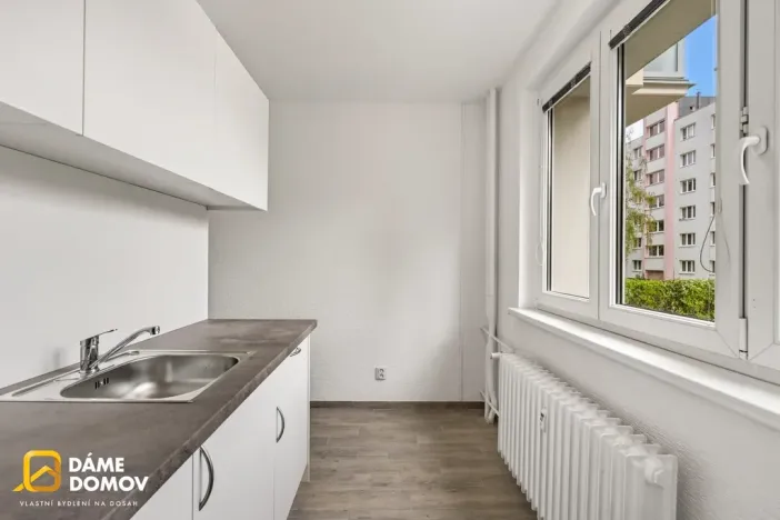 Prodej bytu 1+1, Zlín - Malenovice, třída Svobody, 37 m2