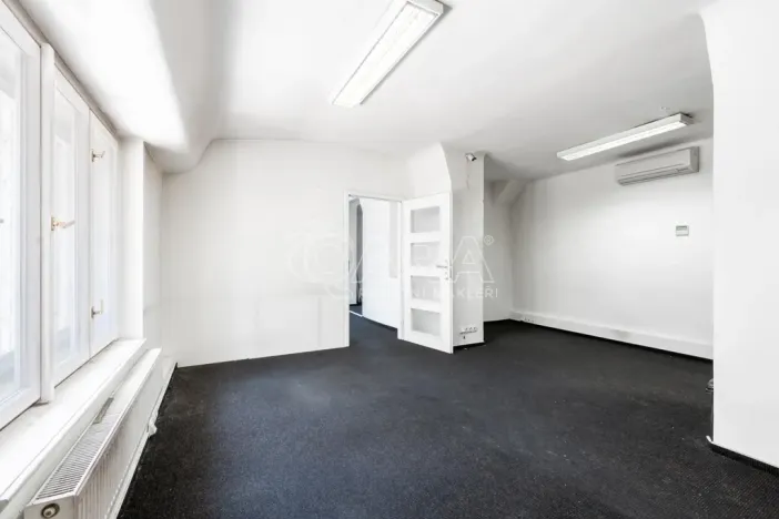 Pronájem kanceláře, Praha - Nové Město, Vodičkova, 230 m2
