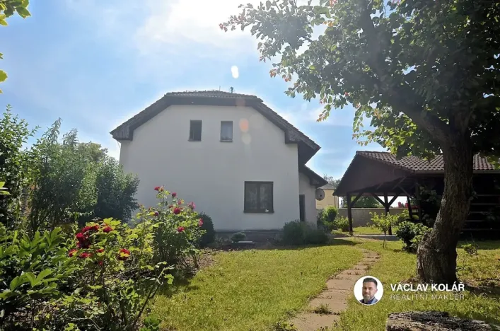 Prodej rodinného domu, Stěžery, Lipová, 186 m2