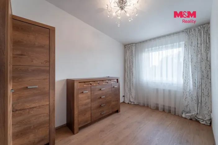 Prodej rodinného domu, Ořech, Karlštejnská, 112 m2