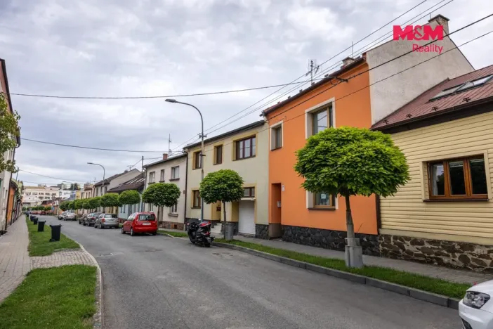 Prodej rodinného domu, Bílovec, Bezručova, 239 m2