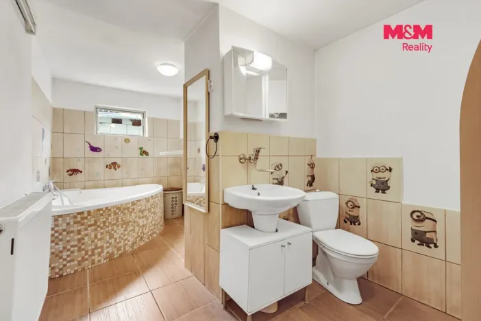 Prodej rodinného domu, Králův Dvůr - Počaply, nám. 1. máje, 155 m2