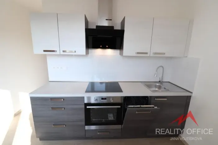 Pronájem bytu 1+1, Děčín - Děčín II-Nové Město, Kamenická, 36 m2