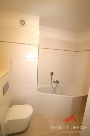 Pronájem bytu 1+1, Děčín - Děčín II-Nové Město, Kamenická, 36 m2