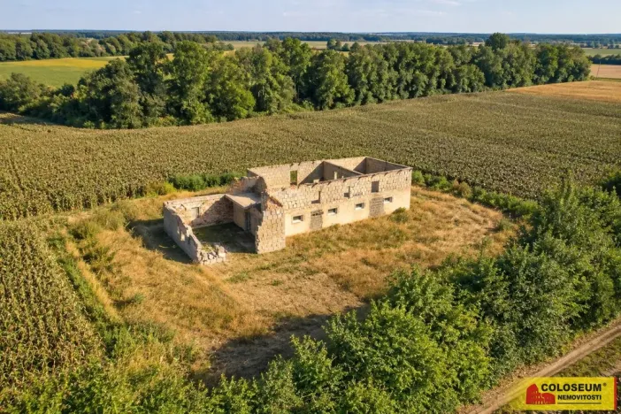 Prodej komerčního pozemku, Hrušovany nad Jevišovkou, 210 m2