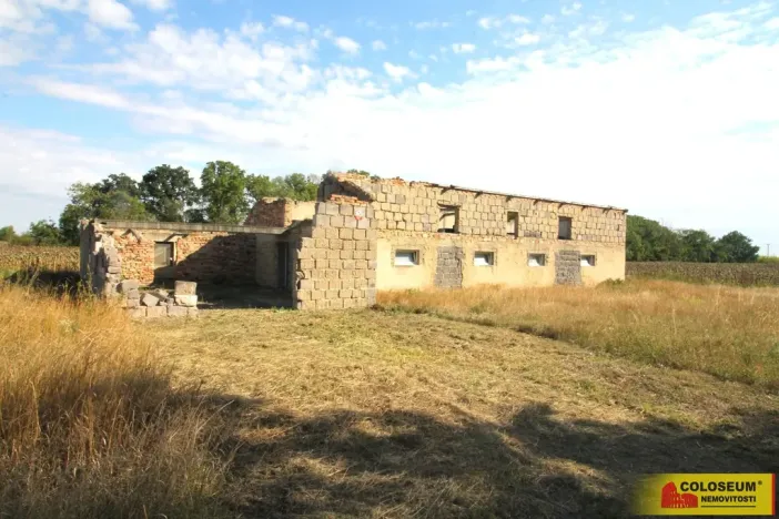 Prodej komerčního pozemku, Hrušovany nad Jevišovkou, 210 m2