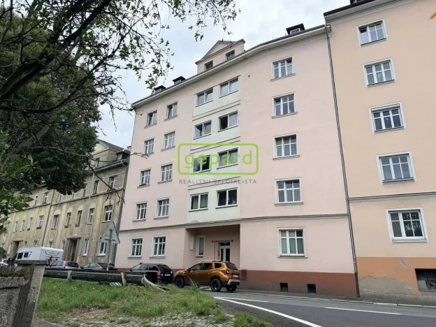 Prodej bytu 4+1, Karlovy Vary, Mattoniho nábřeží, 89 m2