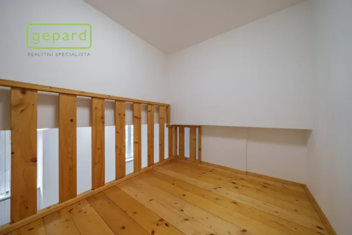 Pronájem bytu 2+kk, Sokolov, Křížová, 58 m2