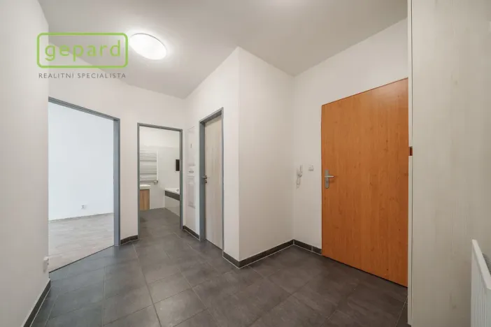 Pronájem bytu 2+kk, Sokolov, Křížová, 58 m2