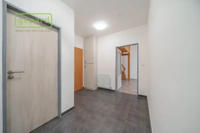 Pronájem bytu 2+kk, Sokolov, Křížová, 58 m2
