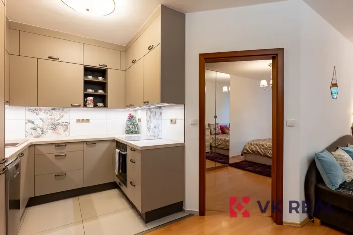 Prodej bytu 2+kk, Praha - Břevnov, Šlikova, 63 m2
