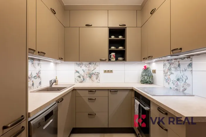 Prodej bytu 2+kk, Praha - Břevnov, Šlikova, 63 m2
