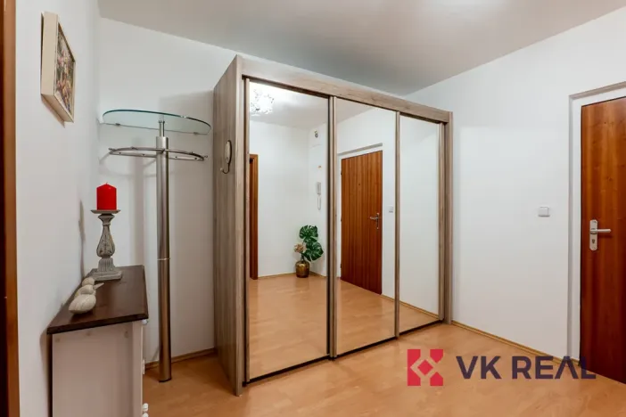 Prodej bytu 2+kk, Praha - Břevnov, Šlikova, 63 m2