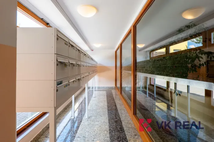 Prodej bytu 2+kk, Praha - Břevnov, Šlikova, 63 m2