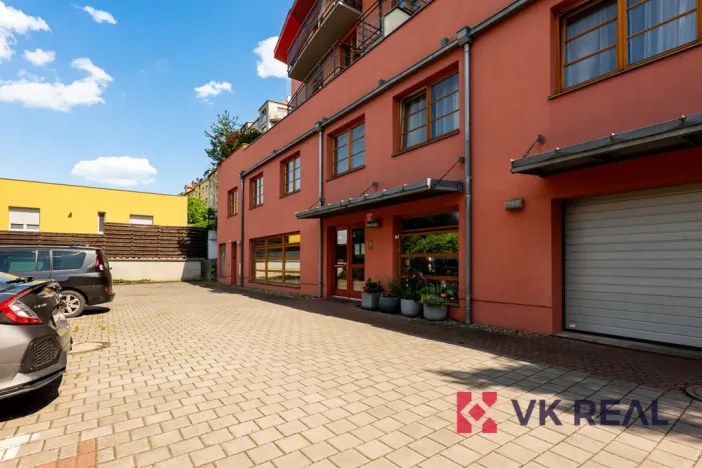 Prodej bytu 2+kk, Praha - Břevnov, Šlikova, 63 m2