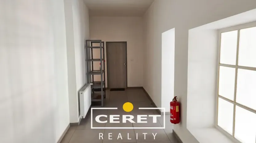 Prodej komerční nemovitosti, Žatec, Studentská, 3500 m2