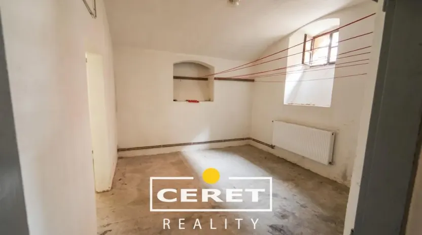 Prodej komerční nemovitosti, Žatec, Studentská, 3500 m2